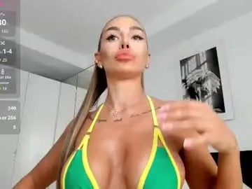 Chaturbate Free Porn Cam of elinamoon_