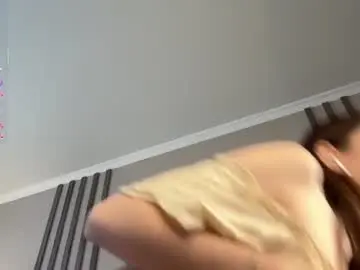 Chaturbate Live Sex of try_skip_me