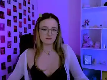 Chaturbate Nude Webcam of luna_berryy