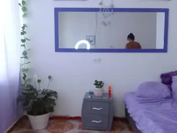Chaturbate Free Porn Cam of im_daphne