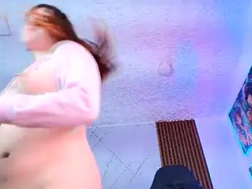 Chaturbate Live Sex Cam of fluffy_bubble21