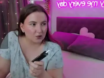 Chaturbate Live Sex Cam of katyaneilson