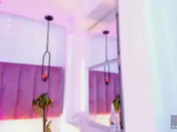 Chaturbate Watch Live Sex Cams of emmiily_z