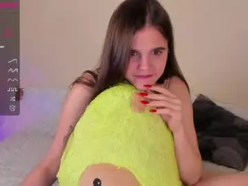 Chaturbate Live Sex Cam of tyler_ema