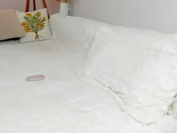 Chaturbate Nude Webcam of cuteemouse