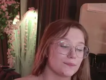 Chaturbate Free Live Porn of morvelyn