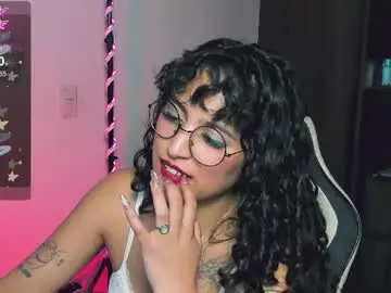 Chaturbate Live Sex Cam of giny_bean