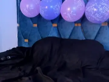 Chaturbate Best live sex cam show of zoe_ll