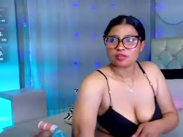 Chaturbate Live Sex Cam of silvana_lorc