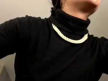 Chaturbate Live Sex Cam of artemisa_ch1