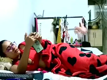 Chaturbate Live Porn of aisha_koswell3