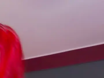 Chaturbate Live Sex Cam of emmelyn_