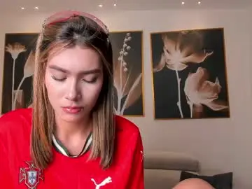 Chaturbate Live Sex Cam of niasalvatore
