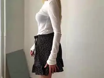 Chaturbate Live Sex Cam of bebravee