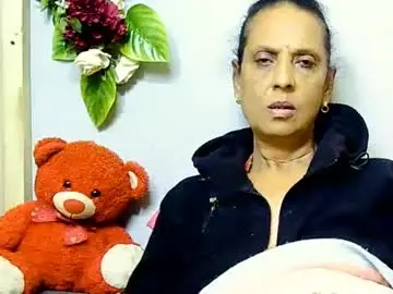 Chaturbate Nude Webcam of hot_queen58