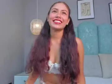 Chaturbate Live Sex Cam of ashlye_collins