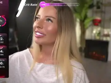 Chaturbate Live Sex Cam of serenanoir