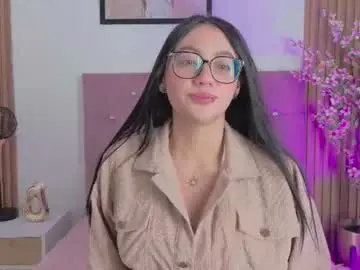 Chaturbate Live Sex of ravena_queen