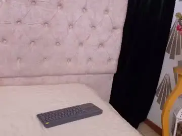 Chaturbate Live Porn of skyrose_