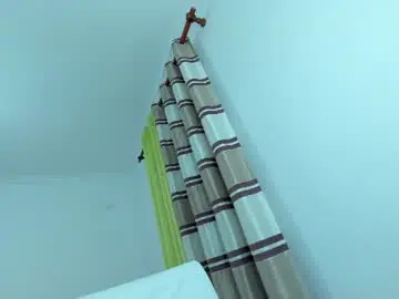 Chaturbate Sex Cam of ehotlovea