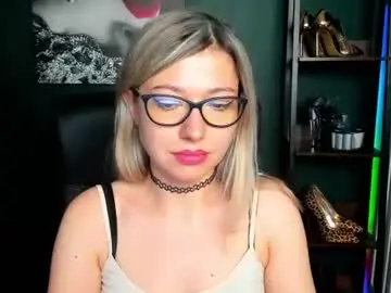 Chaturbate Best live sex cam show of heidi_pleasure