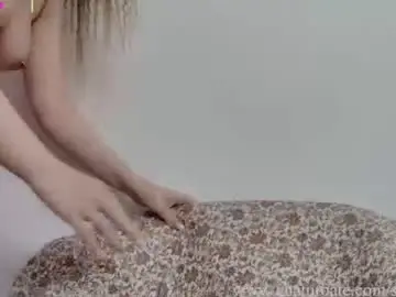 Chaturbate Live Sex Cam of sellapink