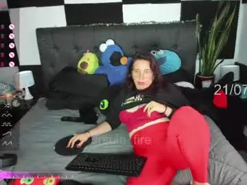 Chaturbate Live Sex of ursula_fire