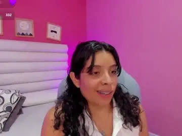 Chaturbate Live Sex Cam of violet_sinclair