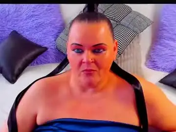 Chaturbate Live Sex Cam of milanabiegert