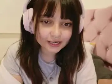 Chaturbate Live Sex Cam of iam_zoechan