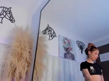 Chaturbate Sex Cam of kira_venom