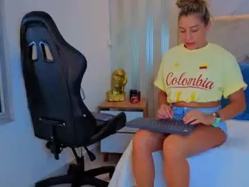 Chaturbate Live Porn of tayra_pradit