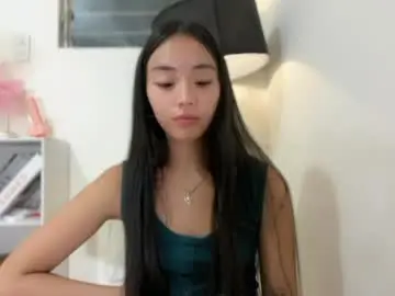 Chaturbate Live Sex Cam of lovely_leah23