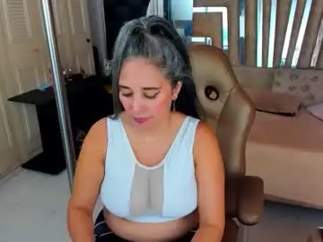 Chaturbate Live Sex Cam of mature_tenderxx