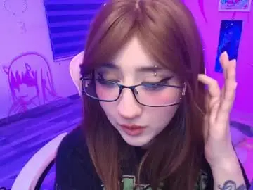 Chaturbate Live Sex Cam of miwaviolet