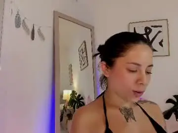 Chaturbate Live Porn of kylie_benavieth