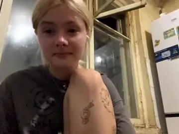 Chaturbate Free Porn Cam of richellearmentrout