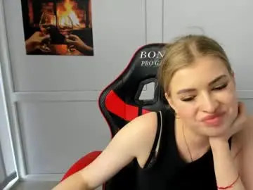 Chaturbate Sex Chat of avelinerose