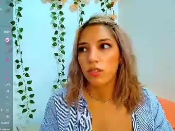 Chaturbate Adult Video Chat of petite_blossom4
