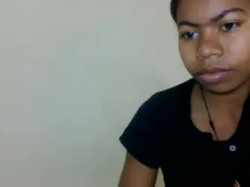 Chaturbate Live Sex Cam of yannick_01