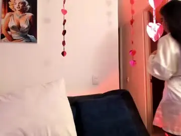 Chaturbate Live Sex Cam of serenity_day