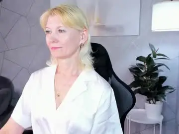 Chaturbate Watch Live Sex Cams of julie_lucasss