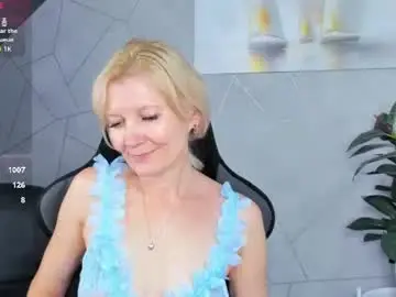 Chaturbate Watch Live Sex Cams of julie_lucasss