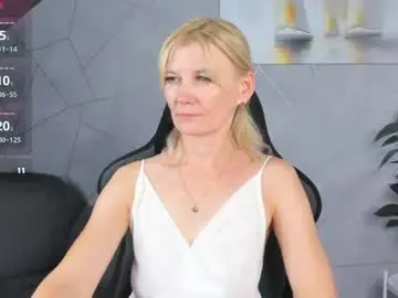 Chaturbate Free Porn Cam of julie_lucasss