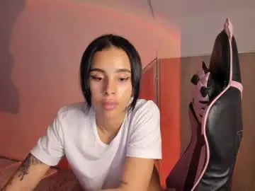 Chaturbate Live Sex Cam of summer_09