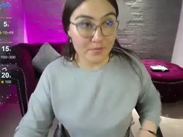 Chaturbate Free Porn Cam of diamondfox_m