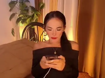 Chaturbate Live Sex Cam of sweet_marry143