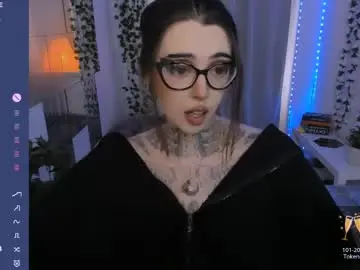 Chaturbate Live Sex Cam of dixipixi_