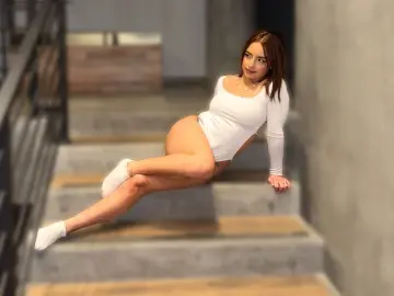 Imlive Adult Video Chat of LaraHarvey