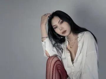 Livejasmin Free Porn Cam of YeseniaCousens